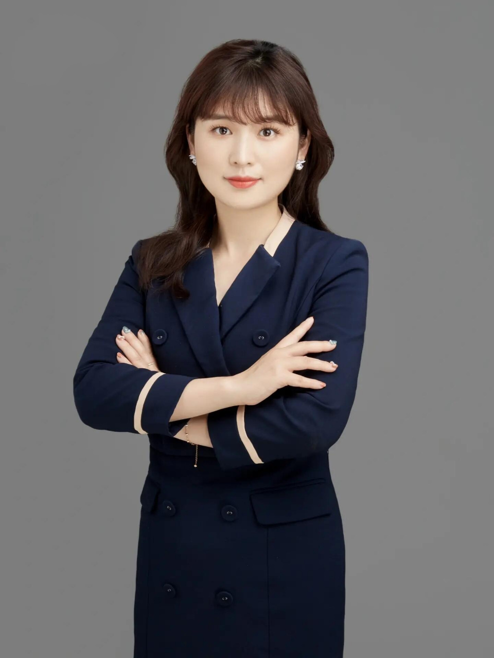 地產(chǎn)經(jīng)紀(jì)人形象照|高質(zhì)感的個(gè)人形象照 地產(chǎn)經(jīng)紀(jì)人 都離不開